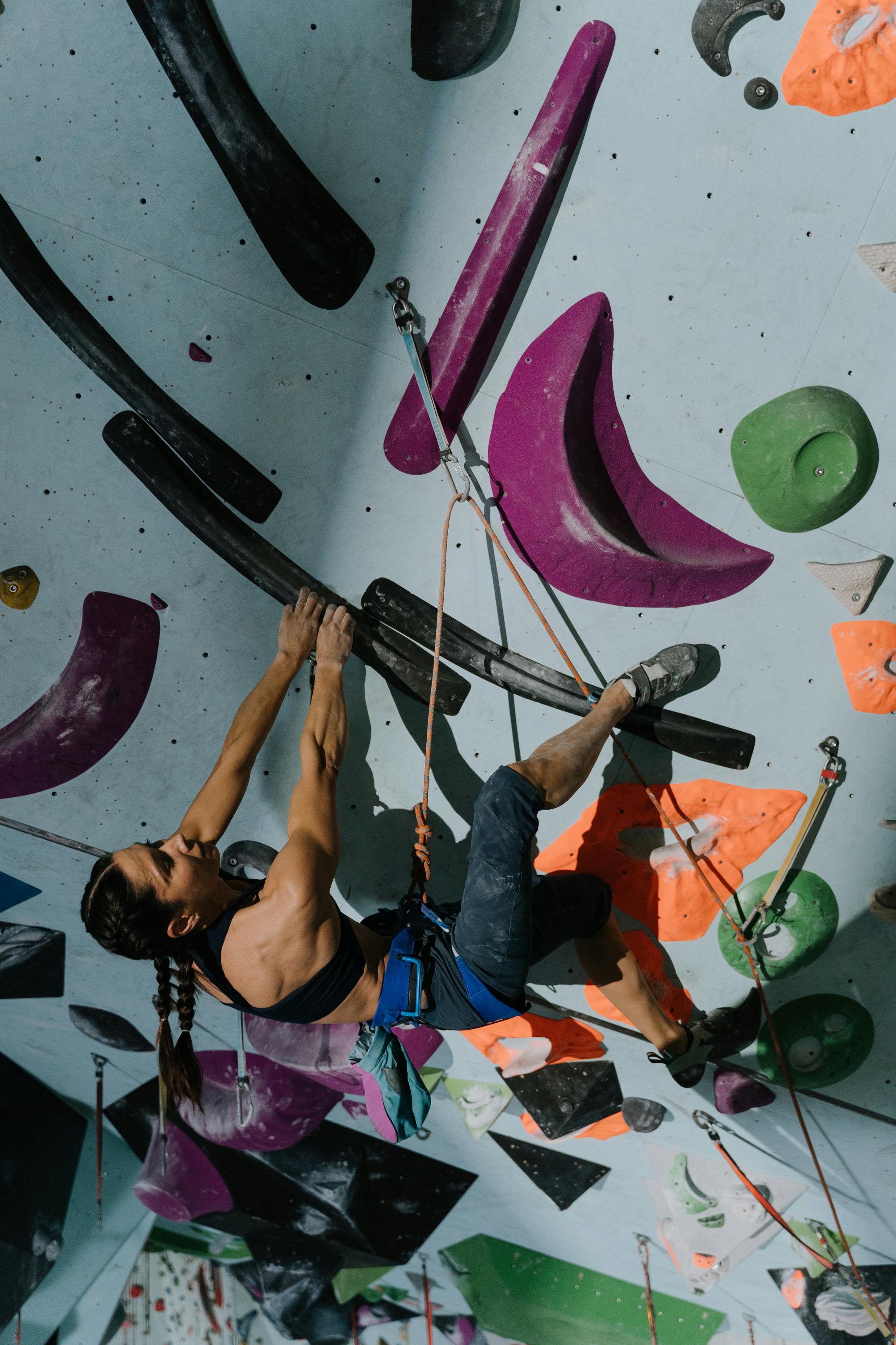 The Cliffhanger Trick: How Your Brain Loves Unfinished Business